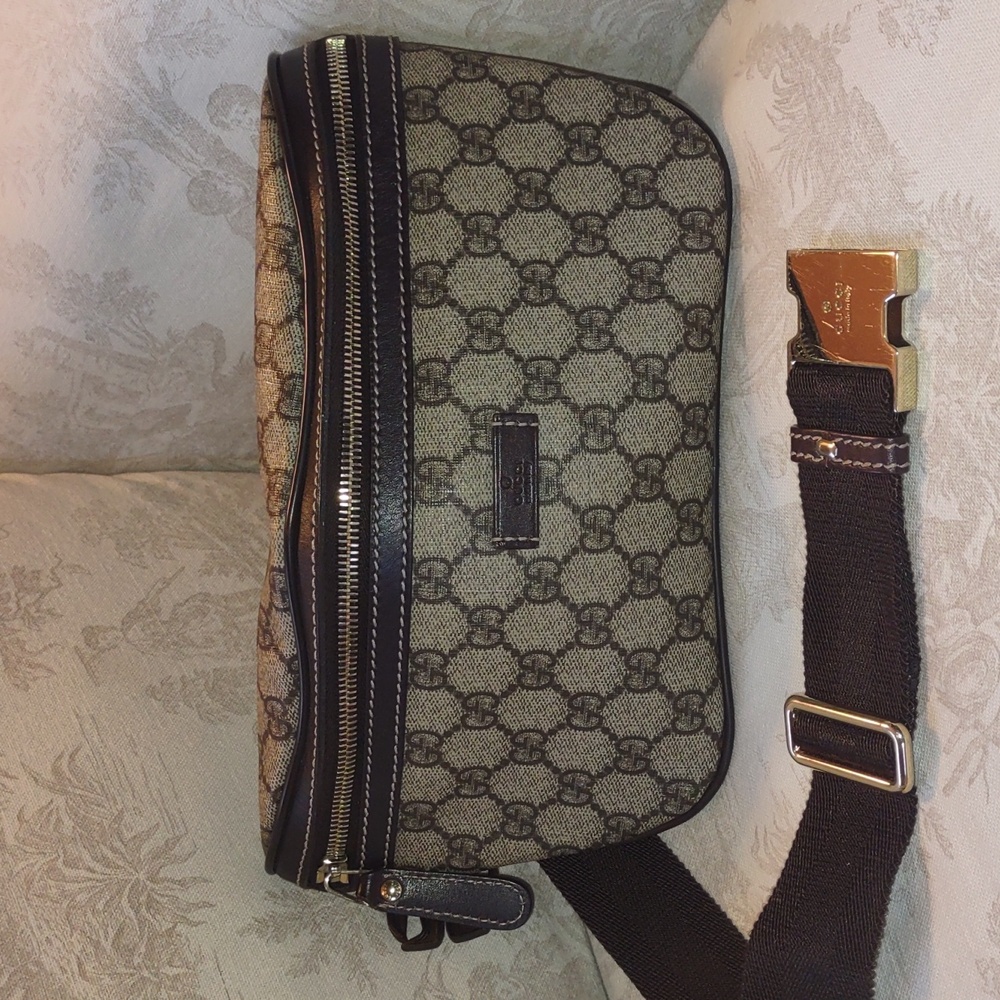 Authentic GUCCI Belt Bag - GG Supreme